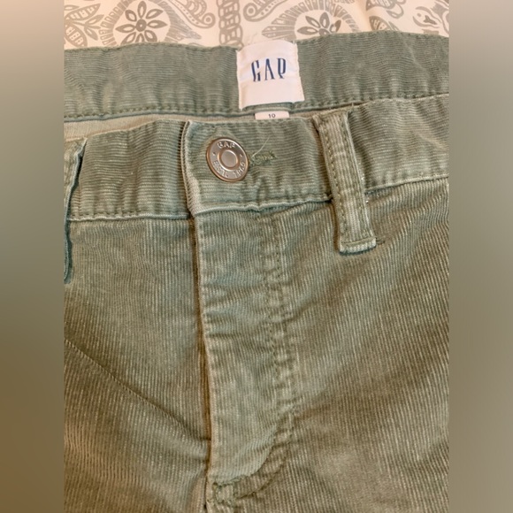 Ladies Gap shorts - Picture 3 of 4